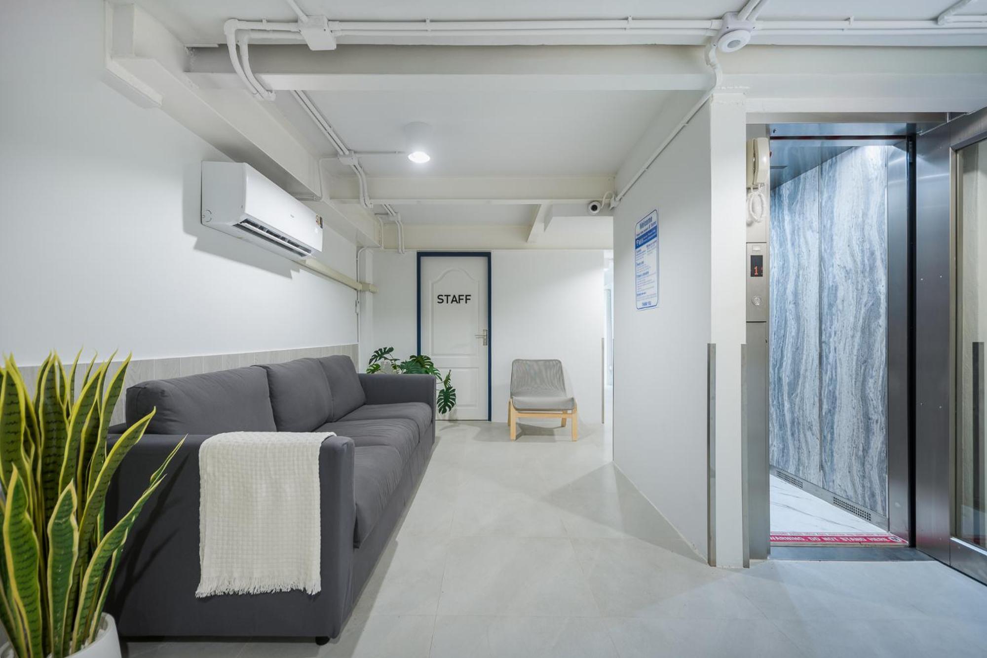 Platinum Premium Deluxe Apartments バンコク都 エクステリア 写真