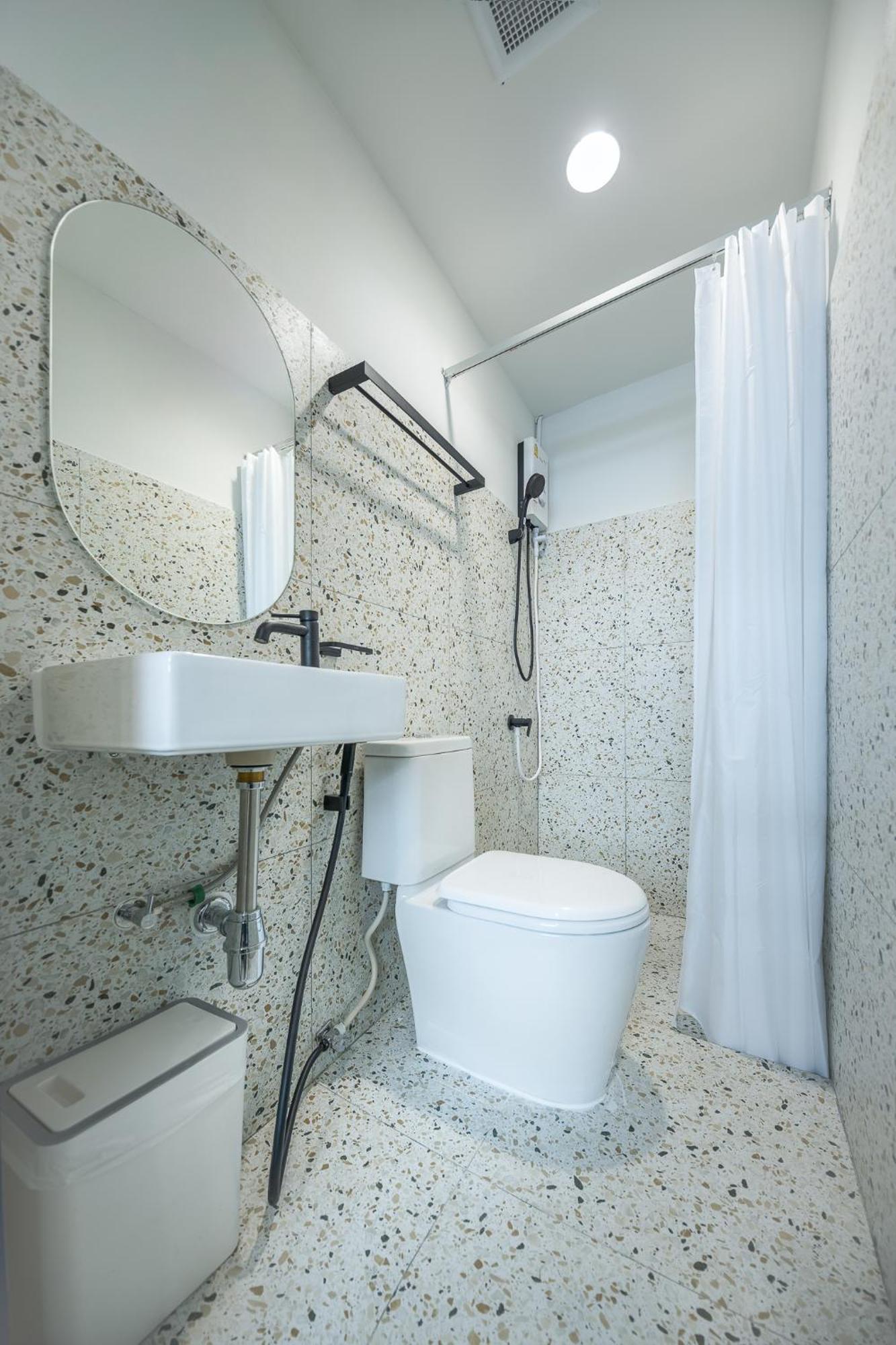 Platinum Premium Deluxe Apartments バンコク都 エクステリア 写真